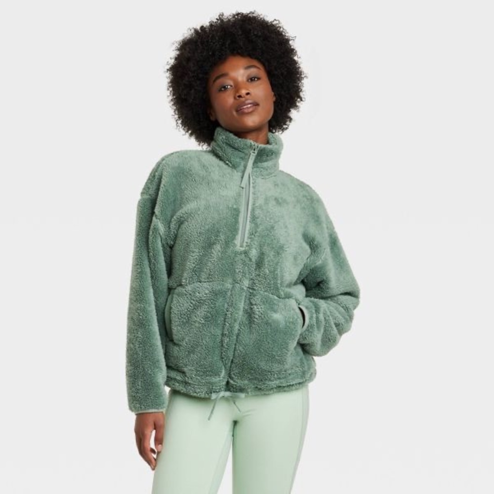 🌙ALL IN MOTION High Pile Fleece 1/2 Zip Pull Over🌙